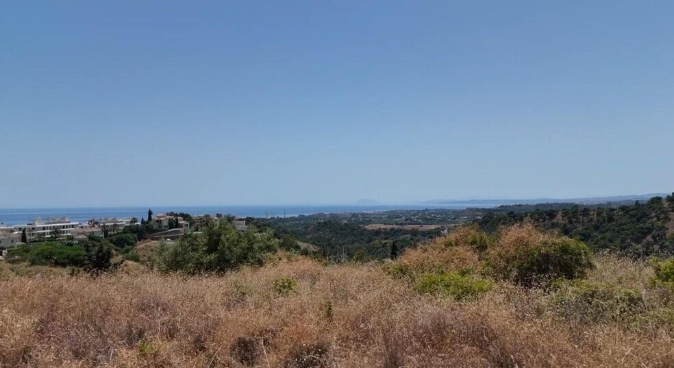 Land in Estepona, Málaga for sale - Building Photo - Image 1 of 6