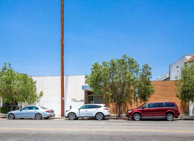 8105 W 3rd St, Los Angeles, CA for lease - Building Photo - Image 1 of 11