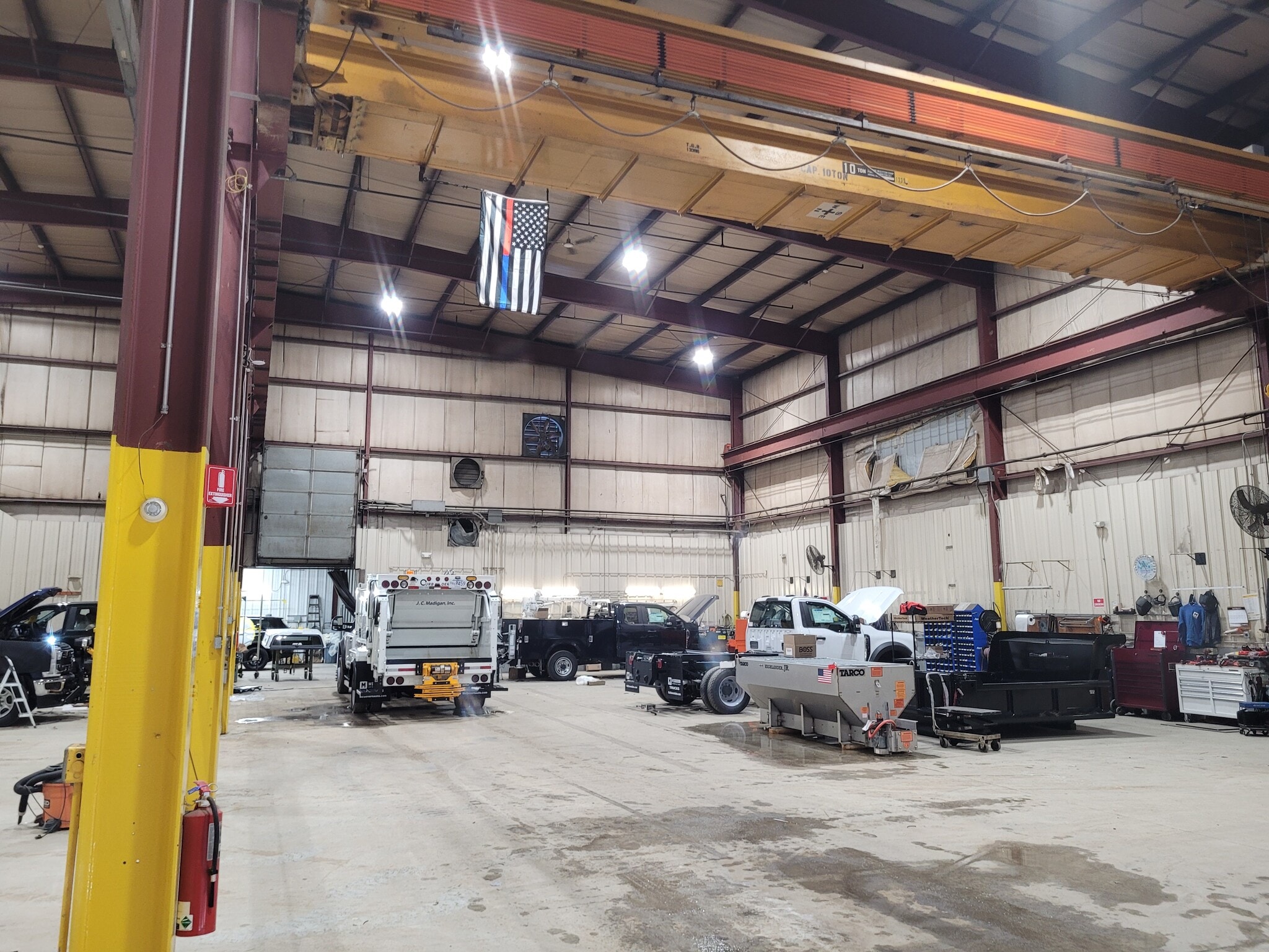 19 Industrial Park Rd E, Oxford, MA for lease Interior Photo- Image 1 of 6