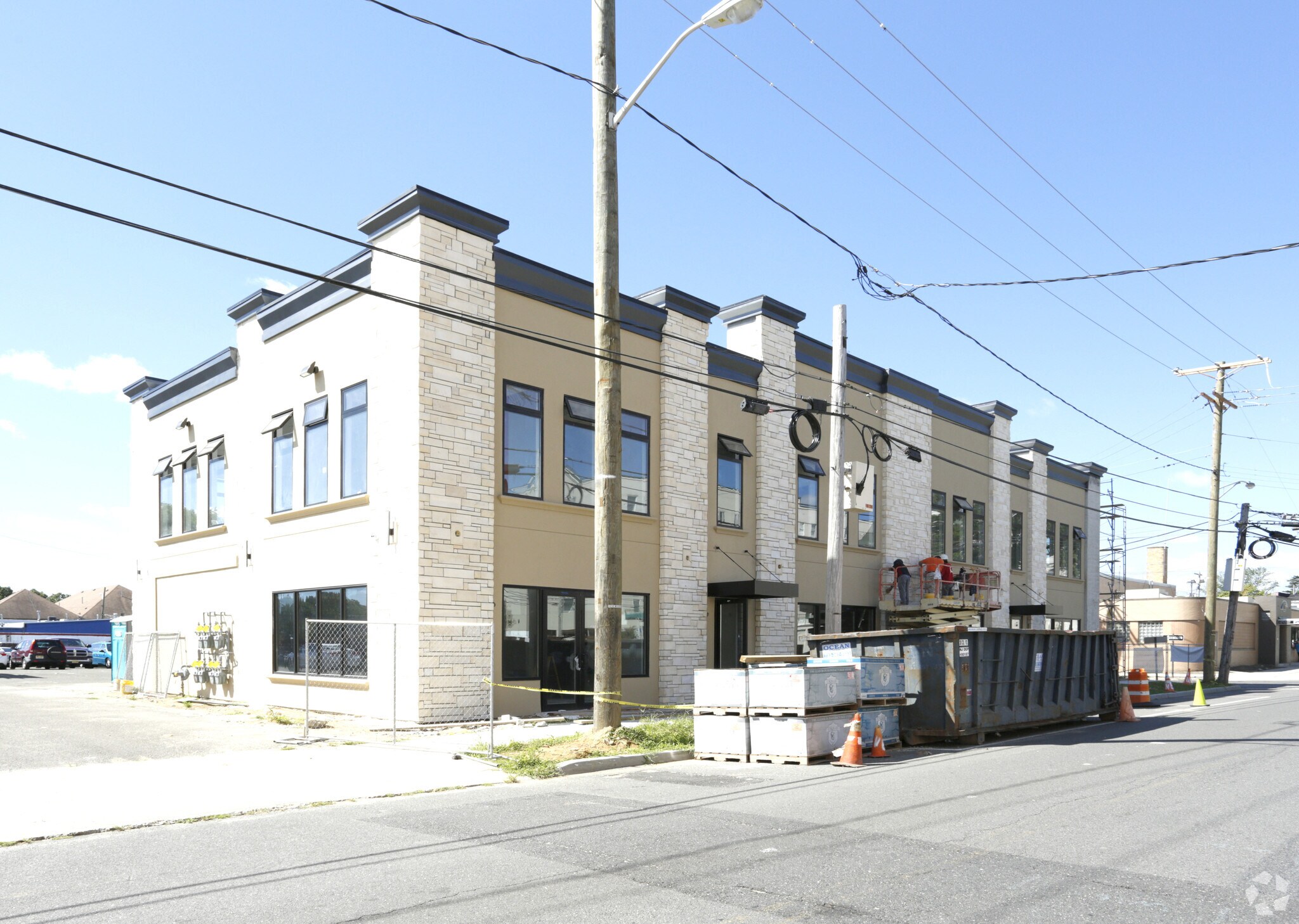 120-130 1st St, Lakewood, NJ à louer Photo principale- Image 1 de 8