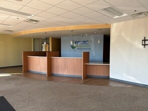 2100 S Hurstbourne Pky, Louisville, KY à louer Photo intérieure- Image 1 de 9