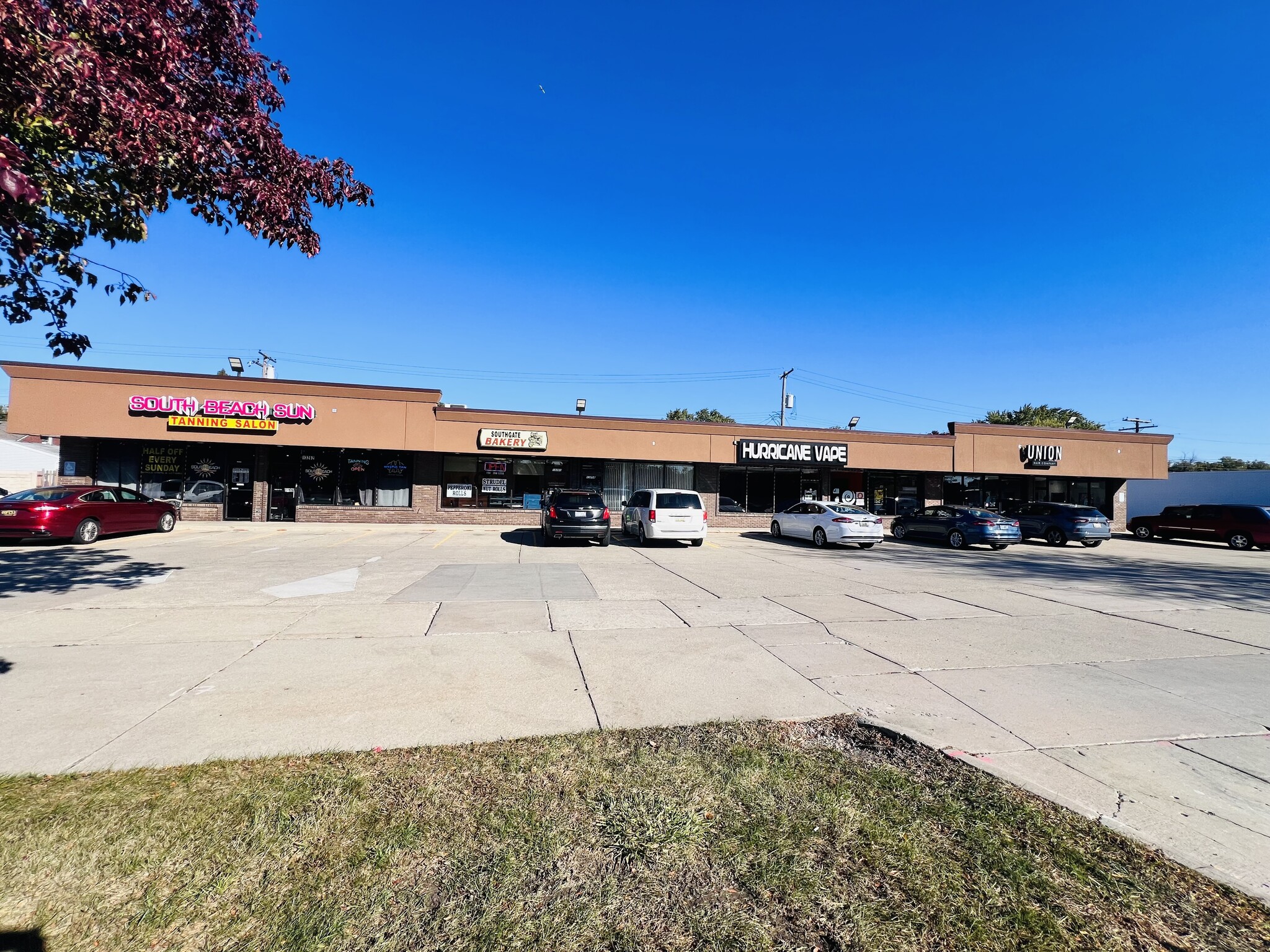13250-13270 Northline Rd, Southgate, MI for lease Primary Photo- Image 1 of 2
