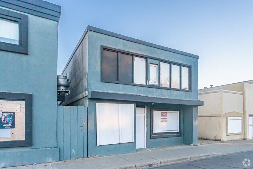 9323 111th Ave NW, Edmonton, AB à vendre - Photo principale - Image 1 de 1