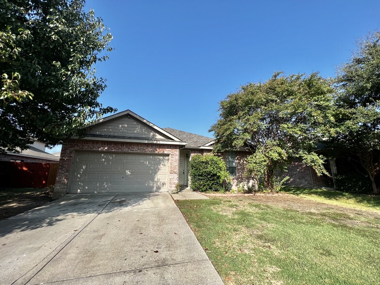 377 Elk Trl, Melissa, TX à vendre - Photo principale - Image 1 de 2