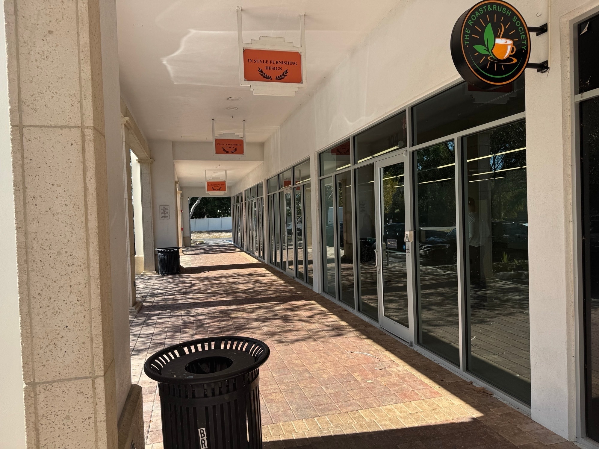 15495 Tamiami Trl N, Naples, FL à louer Photo du bâtiment- Image 1 de 6