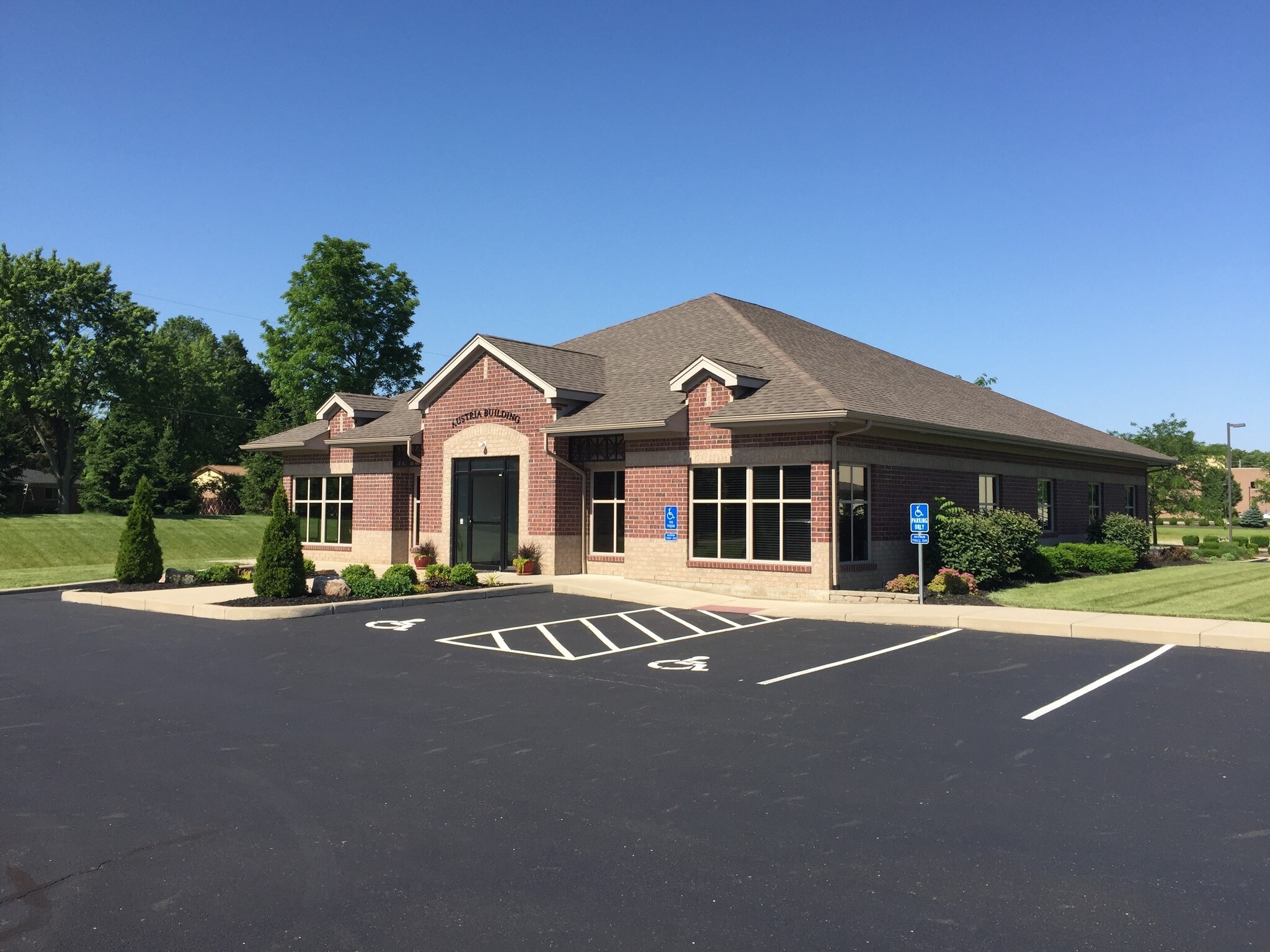 67 Marydale Dr, Beavercreek, OH for lease Building Photo- Image 1 of 7
