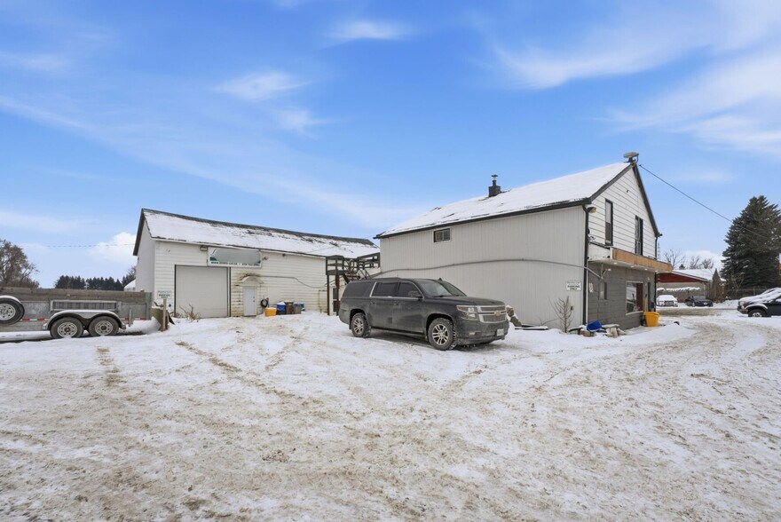 980 Colborne St W, Brant, ON à vendre - Photo du bâtiment - Image 2 de 8