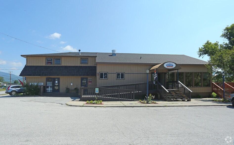 134 Woodstock Ave, Rutland, VT à louer - Photo du bâtiment - Image 1 de 4