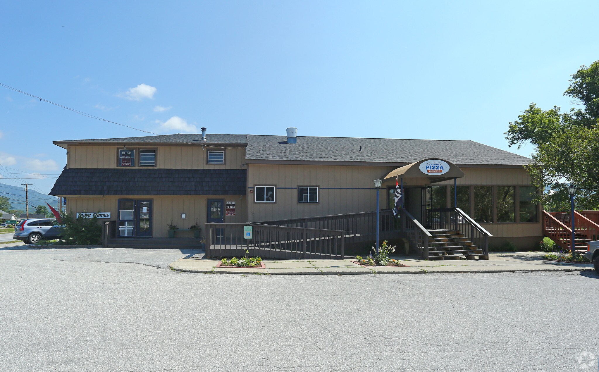 134 Woodstock Ave, Rutland, VT for lease Primary Photo- Image 1 of 8