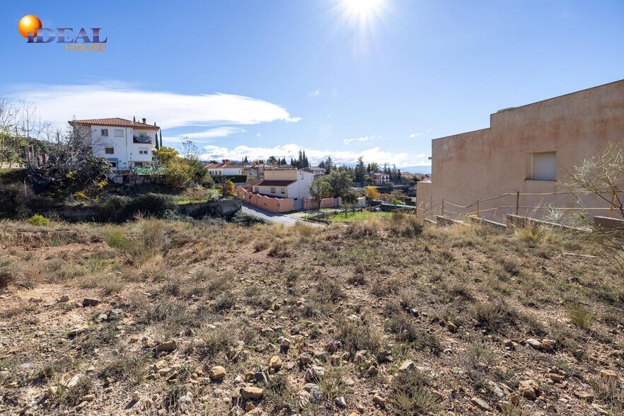 Avenida Príncipe Felipe, 2, Alfacar, Granada à vendre - Photo du bâtiment - Image 2 de 15