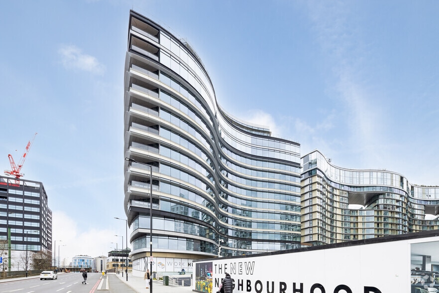 50 Electric Blvd, Londres à louer - Photo du bâtiment - Image 2 de 5