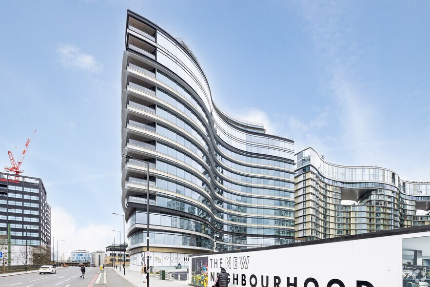 50 Electric Blvd, Londres à louer - Photo du bâtiment - Image 2 de 4