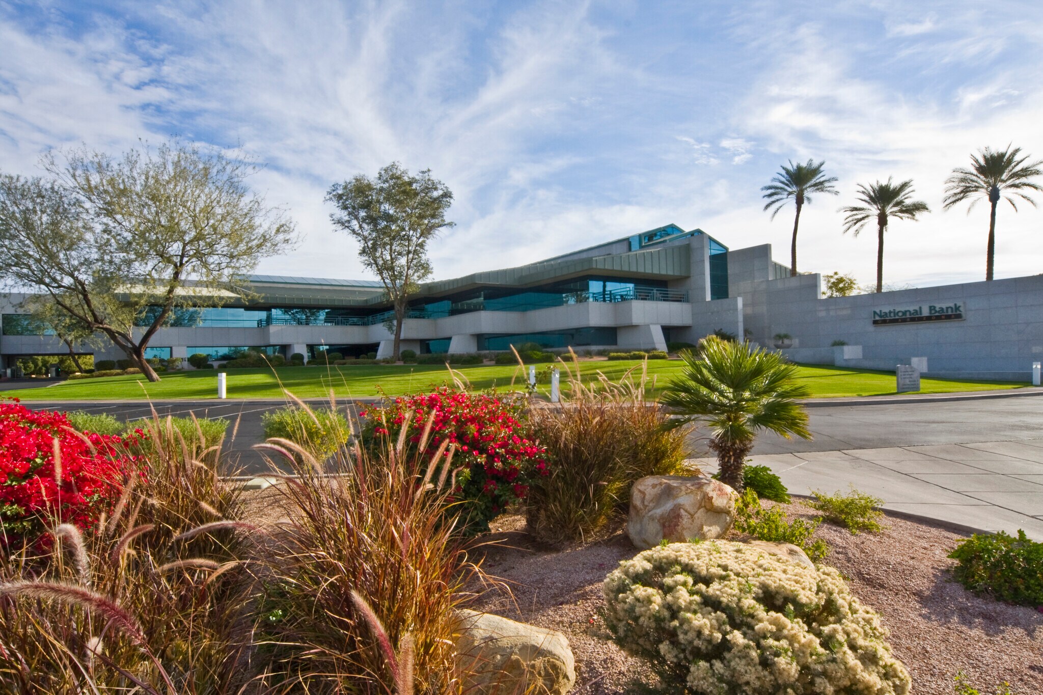 6001 N 24th St, Phoenix, AZ à louer Photo du bâtiment- Image 1 de 8