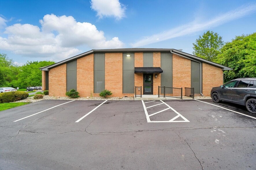 241 Paddock Ct, Delaware, OH for lease - Building Photo - Image 2 of 11