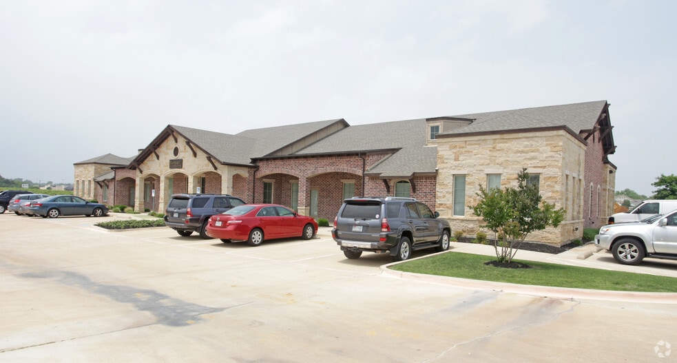 4811 Merlot Ave, Grapevine, TX for sale - Primary Photo - Image 1 of 7