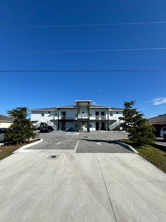 Plus de détails pour 275 SW 4th St, Cape Coral, FL - Multi-résidentiel à vendre