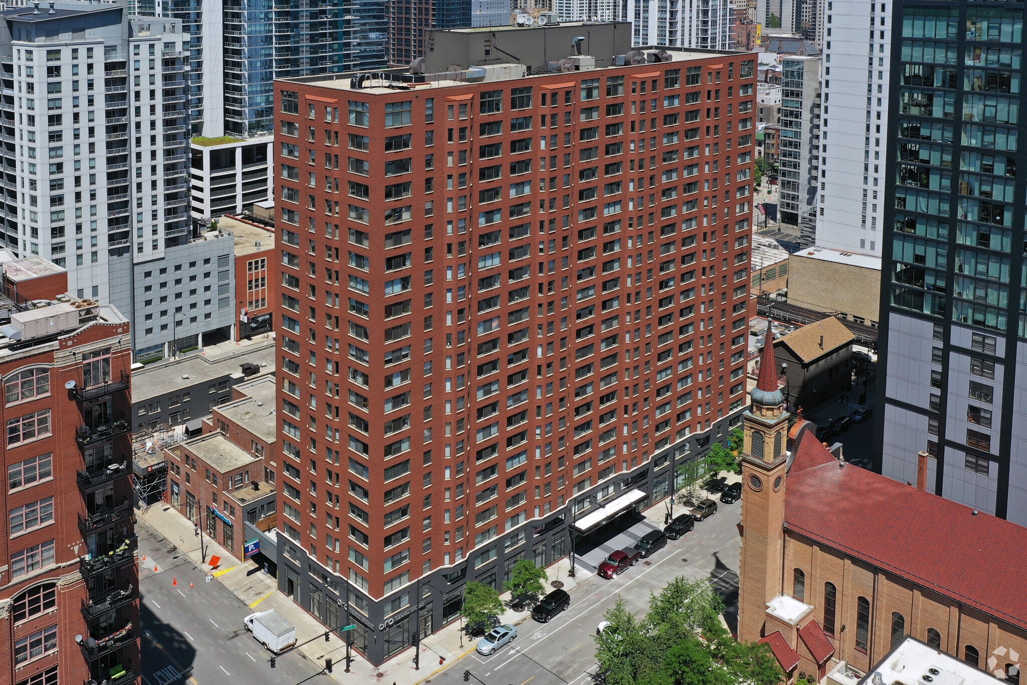 320 W Illinois St, Chicago, IL à louer Aérien- Image 1 de 19