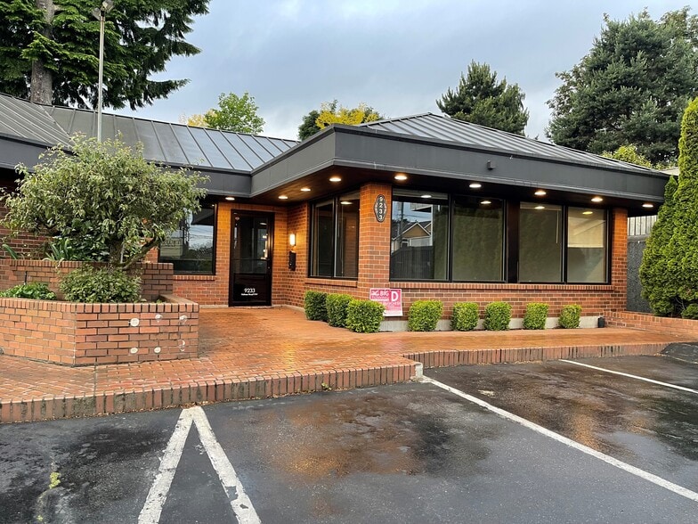 9201-9221 Holman Rd, Seattle, WA à louer - Photo du bâtiment - Image 2 de 2