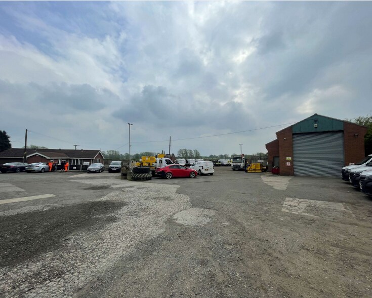 Scrooby Road, Doncaster for lease - Primary Photo - Image 2 of 3