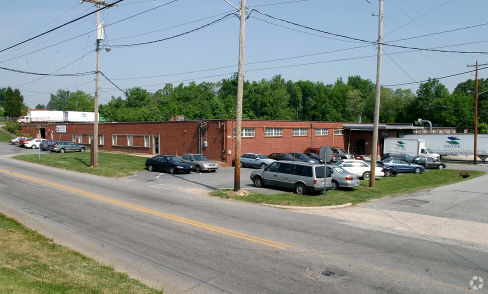 1104 W Ward Ave, High Point, NC for sale - Building Photo - Image 2 of 4