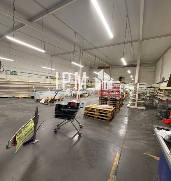 1187 Chemin Des Plantades, La Garde for lease Building Photo- Image 1 of 6