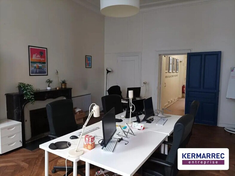 Bureau dans Nantes à louer - Photo du bâtiment - Image 2 de 9