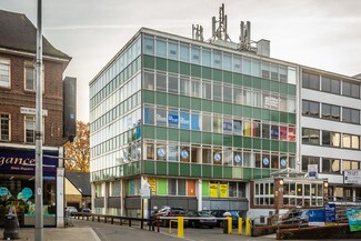 Plus de détails pour 49-51 Uxbridge Rd, Londres - Bureau à louer