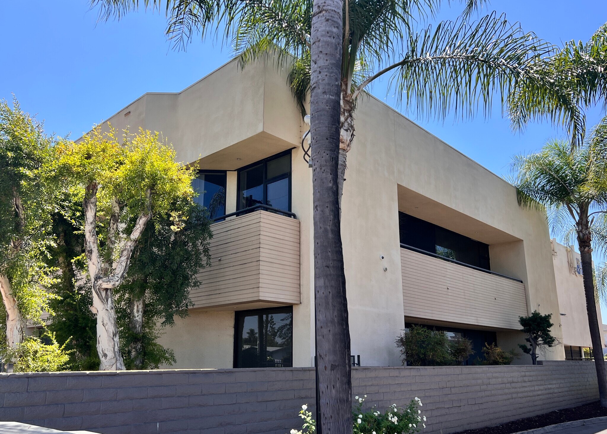1333 E Madison Ave, El Cajon, CA à louer Photo du bâtiment- Image 1 de 3