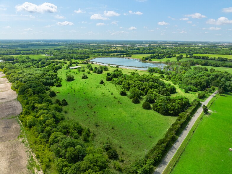 318 Cold Springs Rd, Van Alstyne, TX for sale - Building Photo - Image 1 of 18