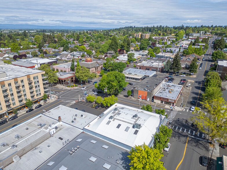 1714 Broadway St, Vancouver, WA à vendre - Photo du bâtiment - Image 3 de 69