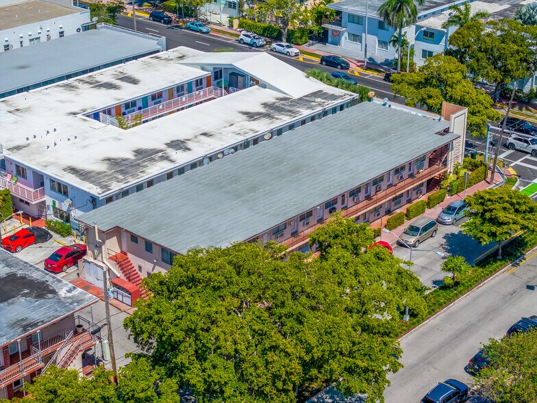 7300 Harding Ave, Miami Beach, FL à vendre - Photo du bâtiment - Image 3 de 24