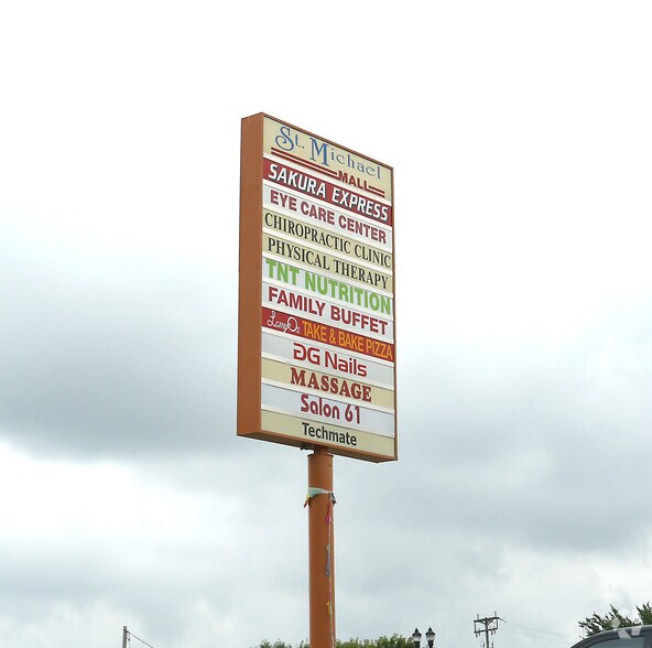 400 NE Central Ave E, Saint Michael, MN à louer - Photo du bâtiment - Image 3 de 6