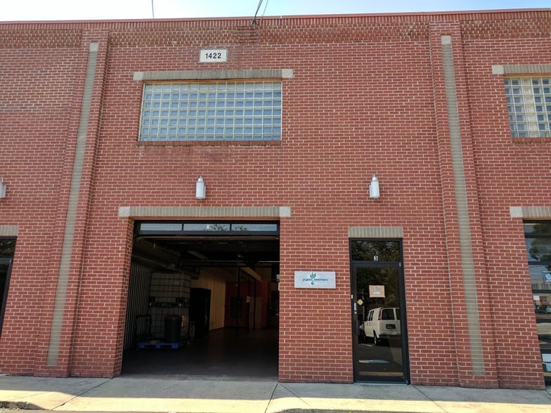 1422 Woodmont Ln NW, Atlanta, GA for sale - Building Photo - Image 3 of 35