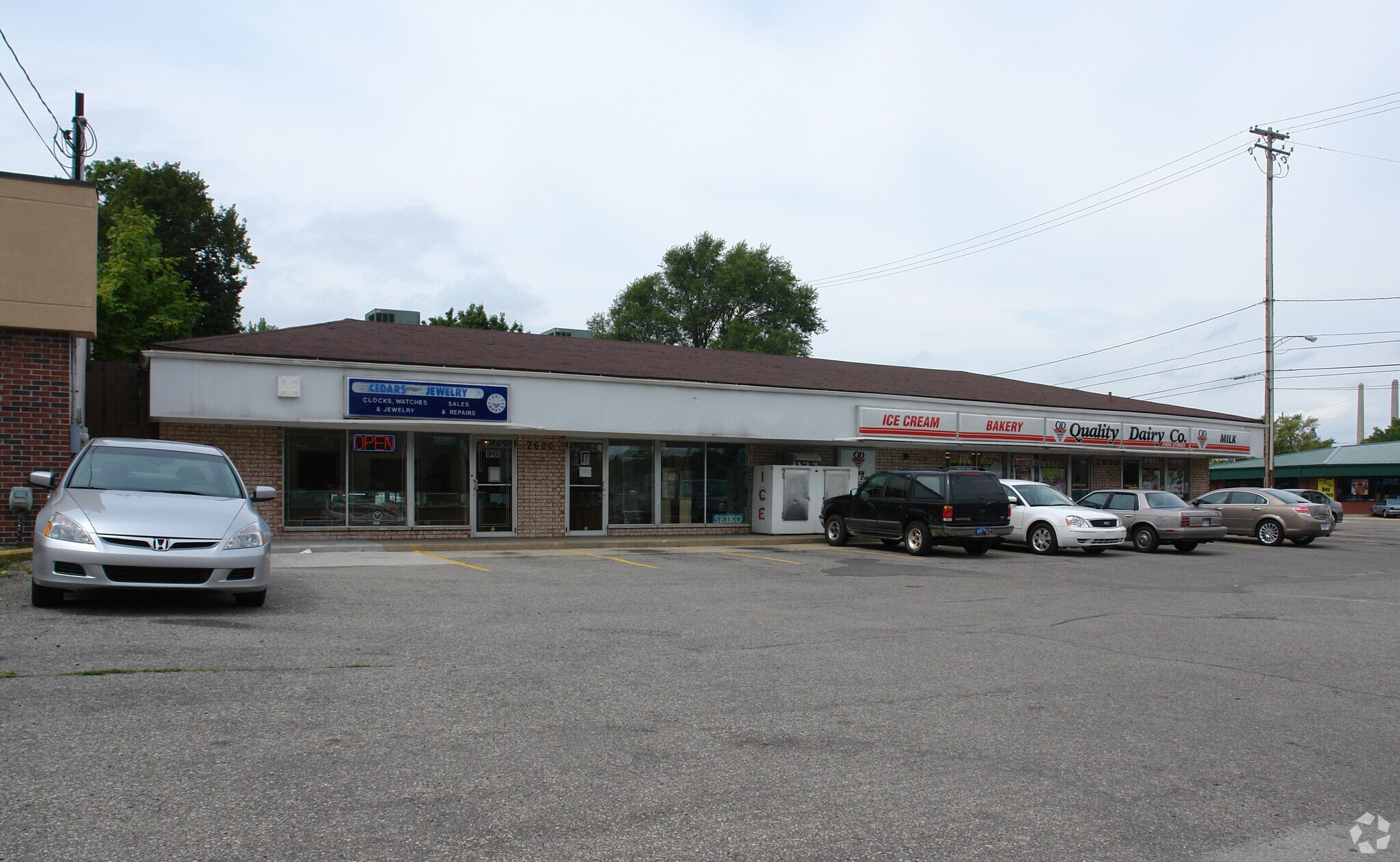 2600 S Cedar St, Lansing, MI for lease Primary Photo- Image 1 of 7