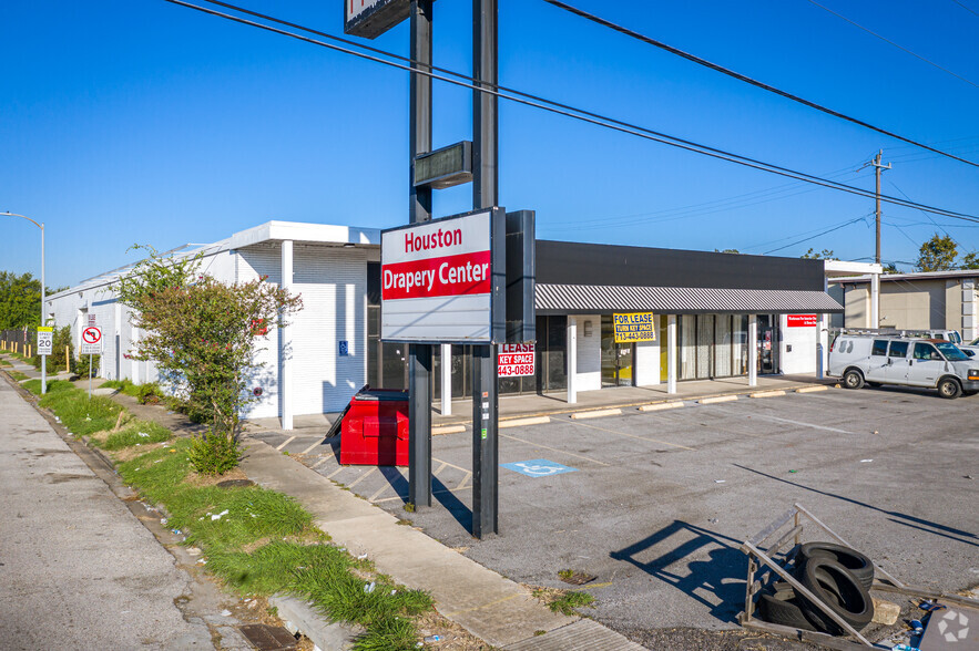 3428 Fondren Rd, Houston, TX for lease - Building Photo - Image 2 of 9