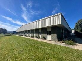 2291 Traversefield Dr, Traverse City MI - Entrepôt