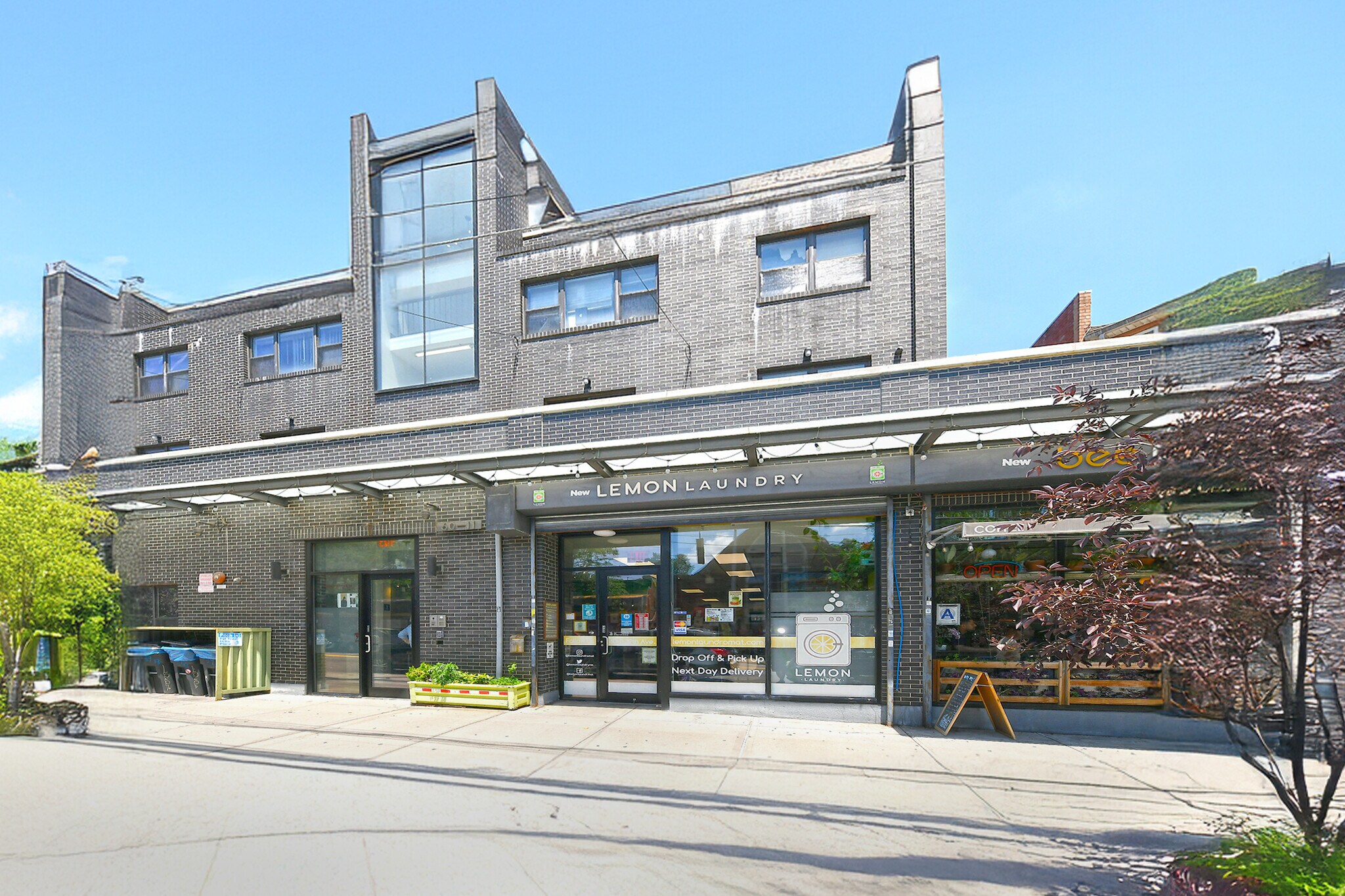 60-11 39th Ave, Woodside, NY à vendre Photo principale- Image 1 de 7