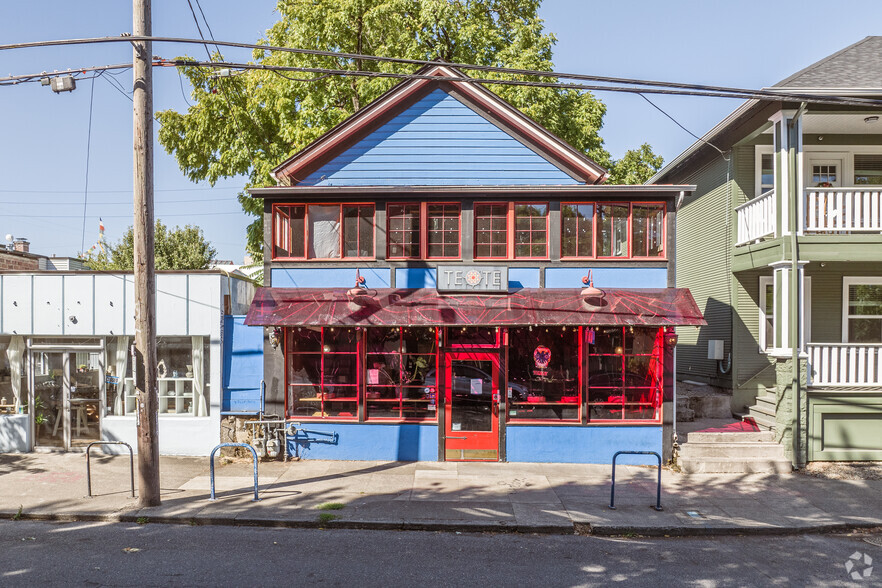 1617 SE 12th Ave, Portland, OR for sale - Building Photo - Image 2 of 23