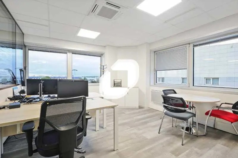 3-5 Rue Du Pont Des Halles, Rungis for lease - Building Photo - Image 1 of 46