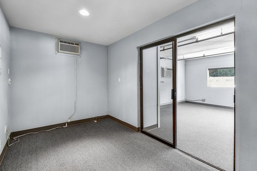 2520 Westlake Ave N, Seattle, WA for lease - Interior Photo - Image 3 of 15