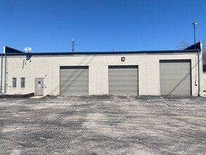 6333 N Teutonia Ave, Milwaukee, WI for lease Interior Photo- Image 2 of 8