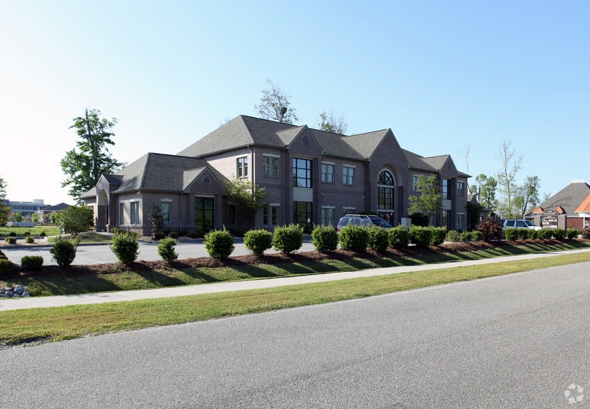 4420 Oleander Dr, Myrtle Beach, SC for sale - Building Photo - Image 1 of 6