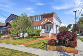More details for 9819 160th Ave, Howard Beach, NY - Multifamily for Sale