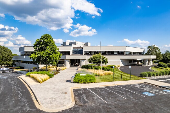 Plus de détails pour 110 Thomas Johnson Dr, Frederick, MD - Bureau, Bureau/Médical à louer