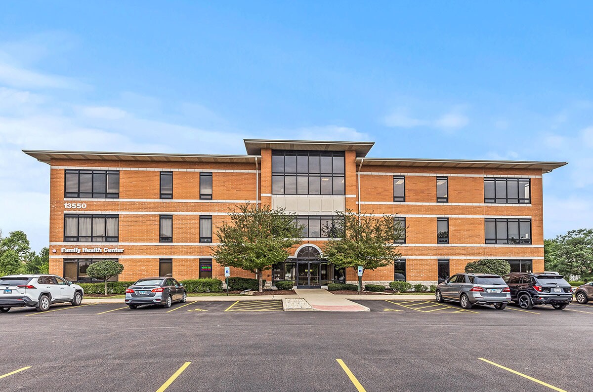 13550 S Route 30, Plainfield, IL for lease Interior Photo- Image 1 of 10