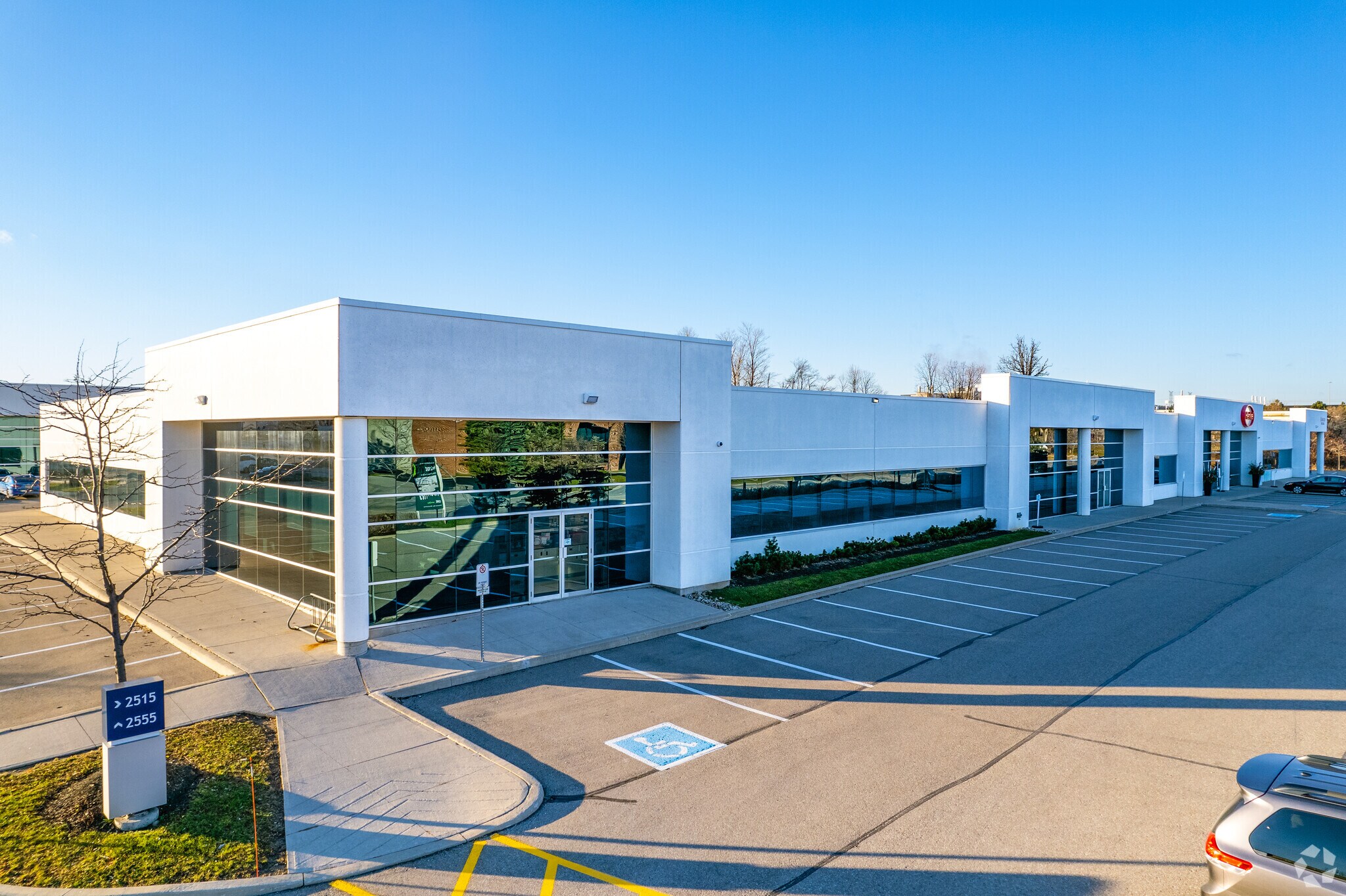 2515 Meadowpine Blvd, Mississauga, ON for lease Building Photo- Image 1 of 5