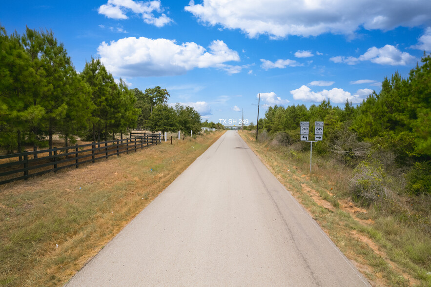 000 CR304, Navasota, TX for sale - Building Photo - Image 3 of 9