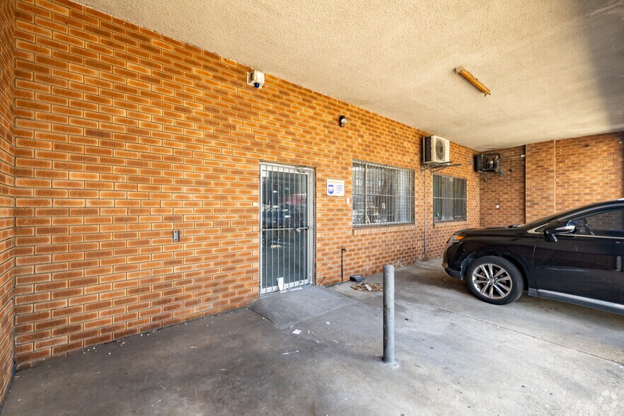 27 Buckley St, Marrickville à louer - Photo du bâtiment - Image 3 de 7