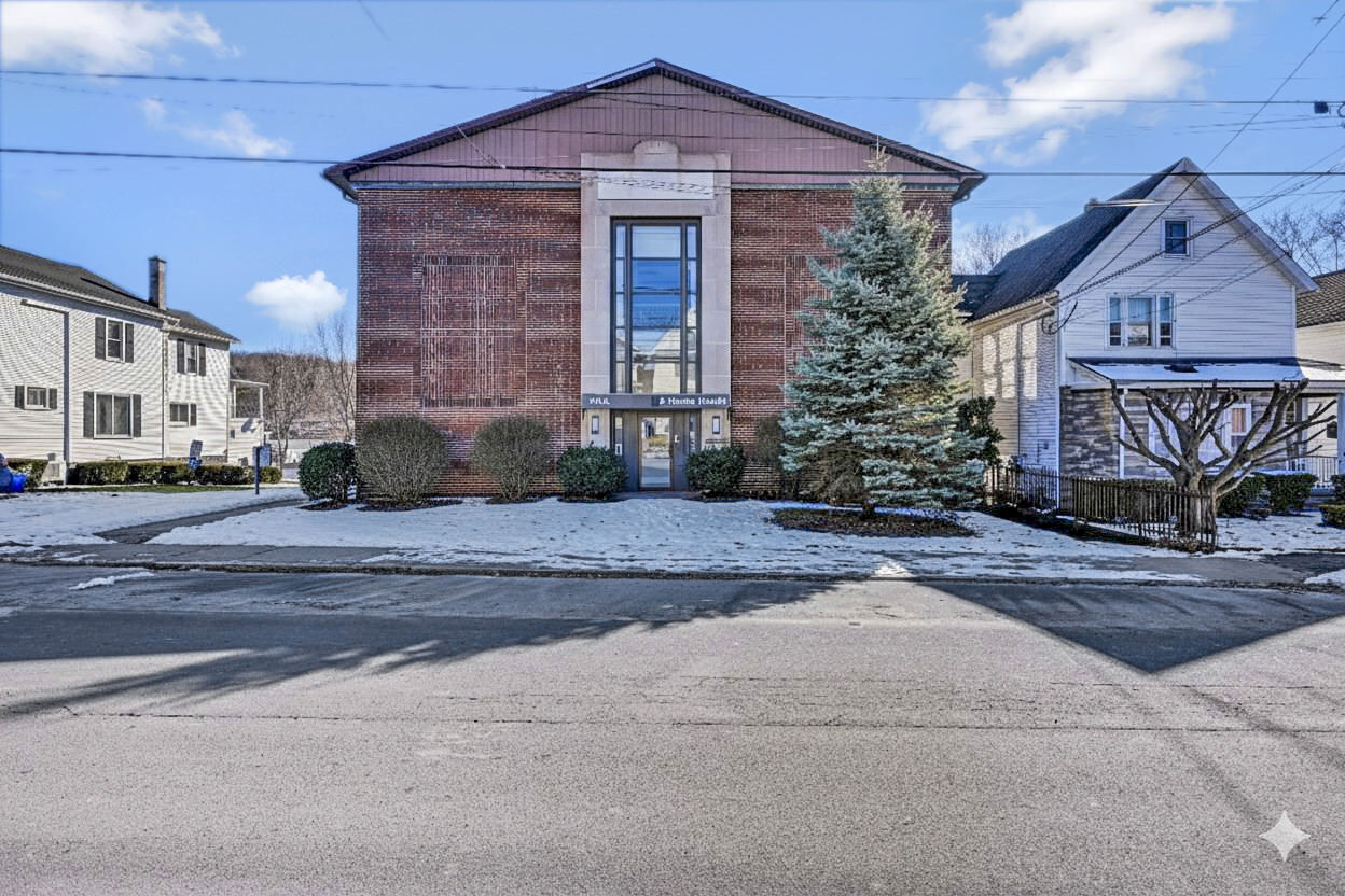 301 Delaware Ave, Olyphant, PA à vendre Photo principale- Image 1 de 96