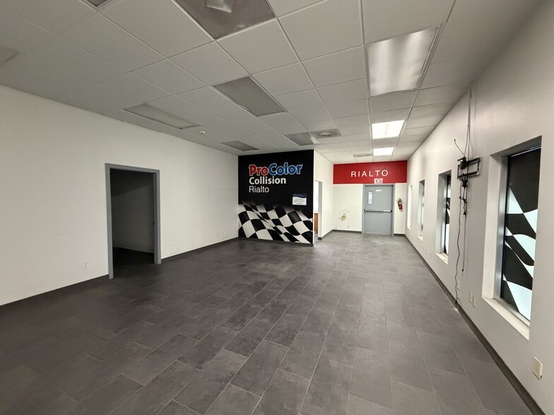 1561-1571 S Lilac Ave, Bloomington, CA for lease - Building Photo - Image 3 of 19
